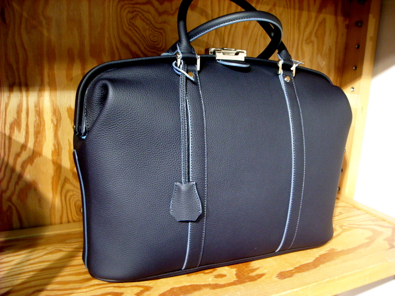 シュランケンカーフのダレスバッグ入荷 – バッグショップ タケモト